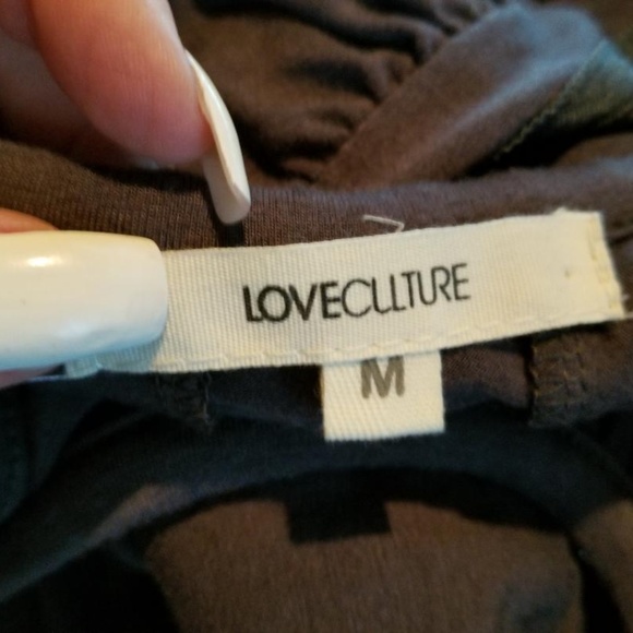 Love Culture top - Picture 6 of 6